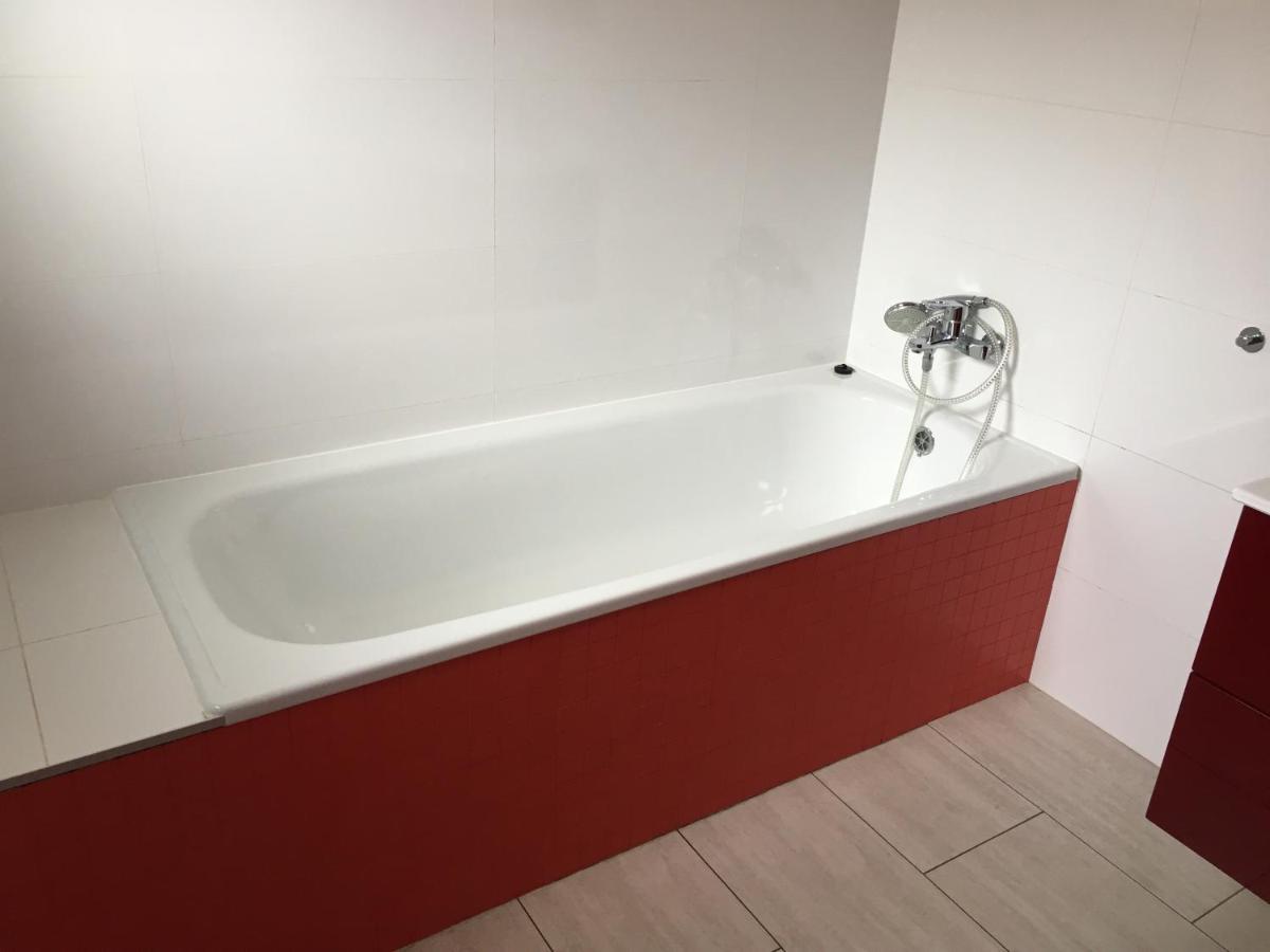 River Wellness Jince Esterno foto